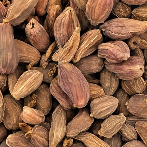 Cardamom Black Whole